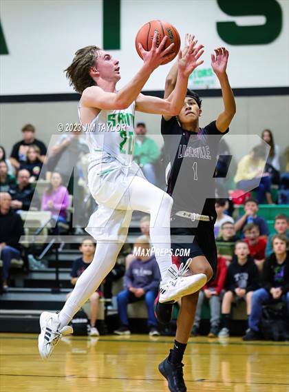 Thumbnail 1 in Lingleville vs. Santo (Santo Relentless Runnin' Cats Classic) photogallery.