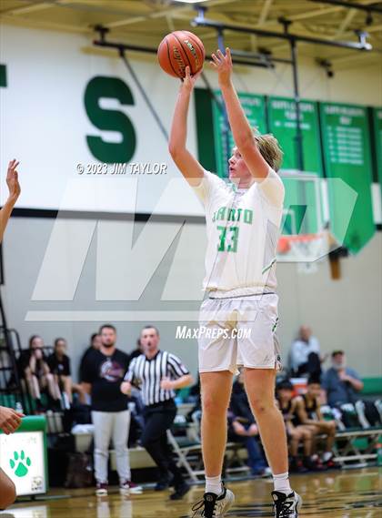 Thumbnail 2 in Lingleville vs. Santo (Santo Relentless Runnin' Cats Classic) photogallery.