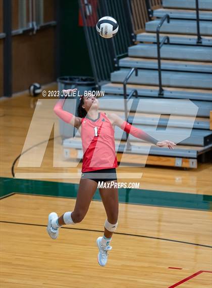 Thumbnail 2 in North Central vs. Cathedral (IHSAA 4A Sectional 10 Championship) photogallery.