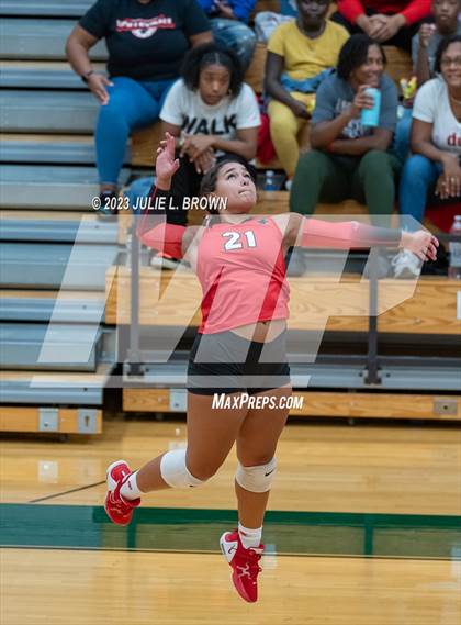 Thumbnail 2 in North Central vs. Cathedral (IHSAA 4A Sectional 10 Championship) photogallery.