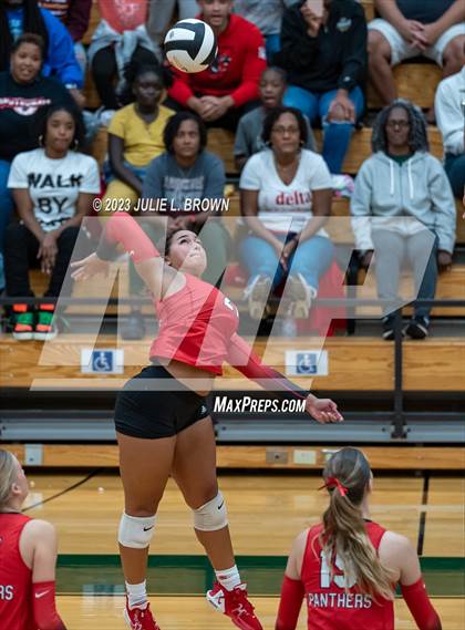 Thumbnail 1 in North Central vs. Cathedral (IHSAA 4A Sectional 10 Championship) photogallery.