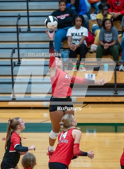 Thumbnail 2 in North Central vs. Cathedral (IHSAA 4A Sectional 10 Championship) photogallery.