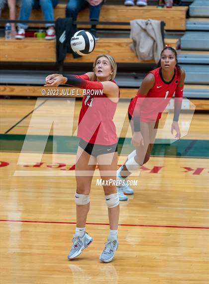 Thumbnail 2 in North Central vs. Cathedral (IHSAA 4A Sectional 10 Championship) photogallery.