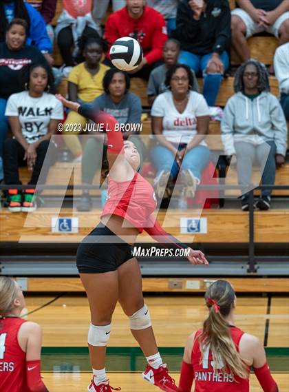 Thumbnail 2 in North Central vs. Cathedral (IHSAA 4A Sectional 10 Championship) photogallery.