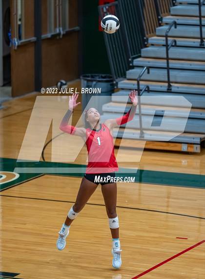 Thumbnail 1 in North Central vs. Cathedral (IHSAA 4A Sectional 10 Championship) photogallery.
