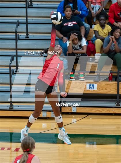 Thumbnail 2 in North Central vs. Cathedral (IHSAA 4A Sectional 10 Championship) photogallery.