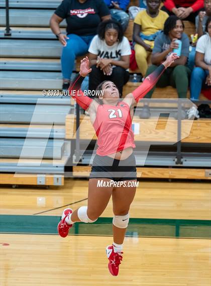Thumbnail 3 in North Central vs. Cathedral (IHSAA 4A Sectional 10 Championship) photogallery.