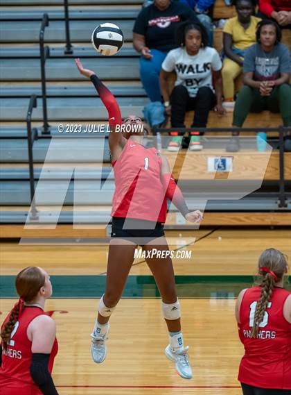 Thumbnail 3 in North Central vs. Cathedral (IHSAA 4A Sectional 10 Championship) photogallery.