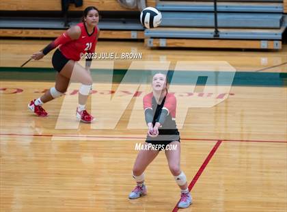 Thumbnail 2 in North Central vs. Cathedral (IHSAA 4A Sectional 10 Championship) photogallery.