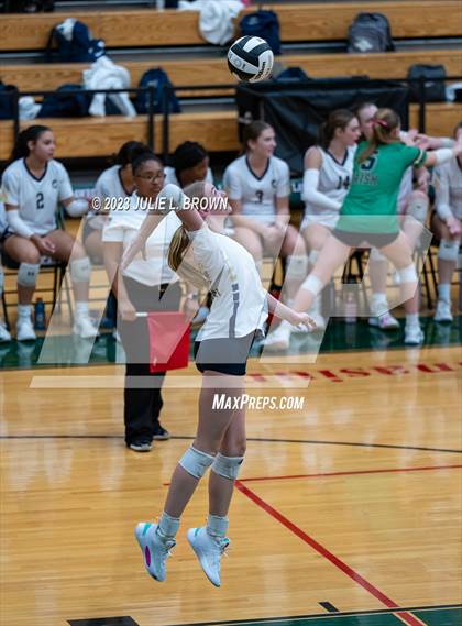 Thumbnail 3 in North Central vs. Cathedral (IHSAA 4A Sectional 10 Championship) photogallery.