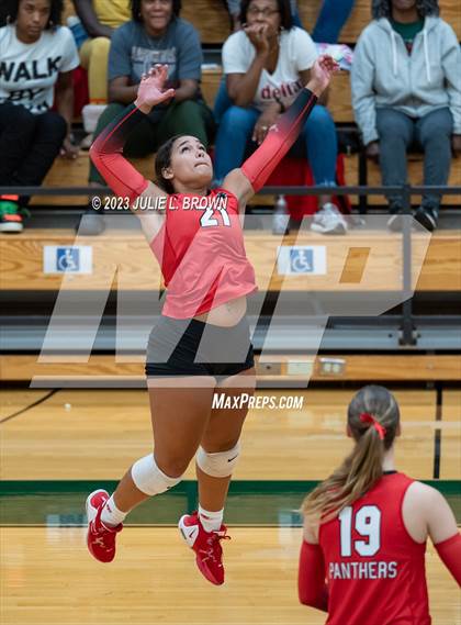 Thumbnail 2 in North Central vs. Cathedral (IHSAA 4A Sectional 10 Championship) photogallery.