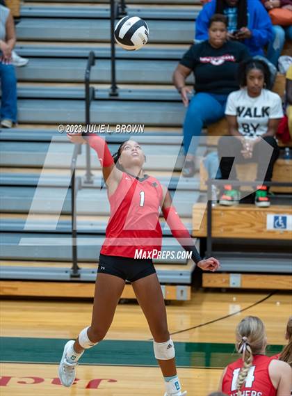 Thumbnail 3 in North Central vs. Cathedral (IHSAA 4A Sectional 10 Championship) photogallery.