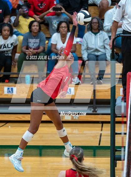 Thumbnail 2 in North Central vs. Cathedral (IHSAA 4A Sectional 10 Championship) photogallery.