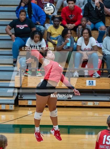 Thumbnail 1 in North Central vs. Cathedral (IHSAA 4A Sectional 10 Championship) photogallery.