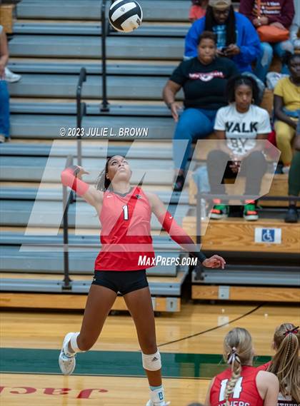 Thumbnail 2 in North Central vs. Cathedral (IHSAA 4A Sectional 10 Championship) photogallery.
