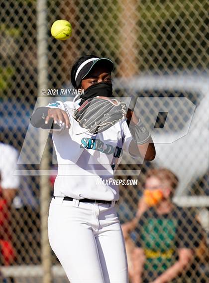 Thumbnail 1 in Sheldon @ Elk Grove photogallery.