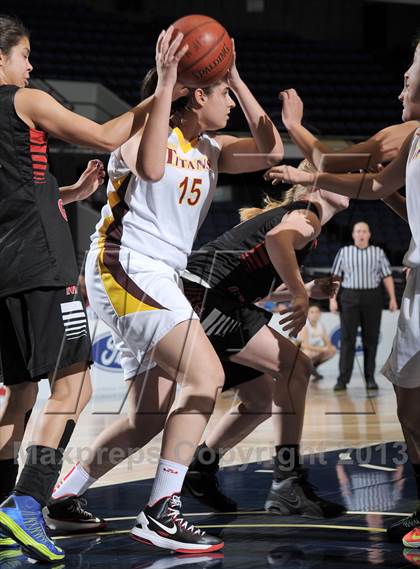 Thumbnail 3 in AGBU vs. Mesa Grande Academy (CIF-SS D5A Final) photogallery.