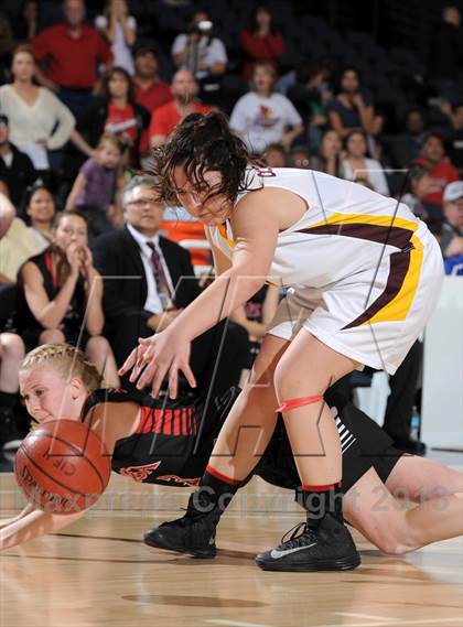 Thumbnail 3 in AGBU vs. Mesa Grande Academy (CIF-SS D5A Final) photogallery.