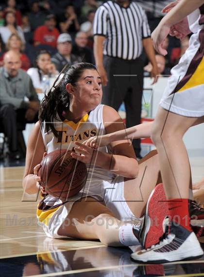 Thumbnail 3 in AGBU vs. Mesa Grande Academy (CIF-SS D5A Final) photogallery.