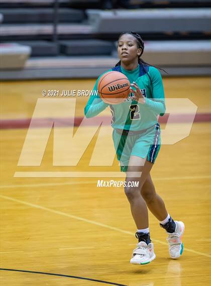 Thumbnail 3 in Warren Central vs Cathedral (IHSAA 4A Sectional 1st Round) photogallery.