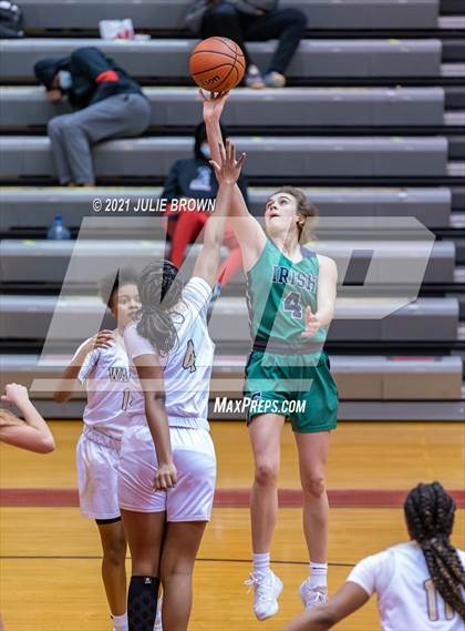 Thumbnail 2 in Warren Central vs Cathedral (IHSAA 4A Sectional 1st Round) photogallery.