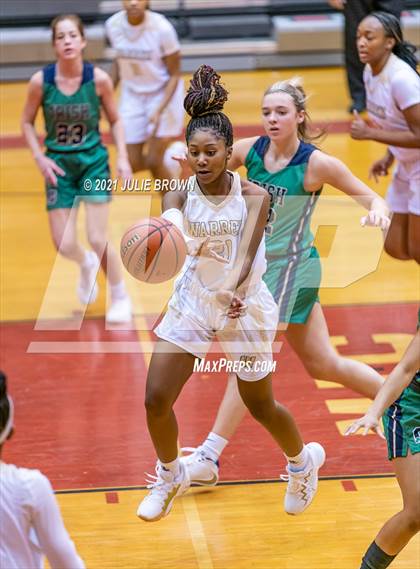 Thumbnail 1 in Warren Central vs Cathedral (IHSAA 4A Sectional 1st Round) photogallery.