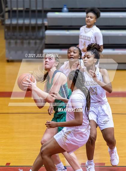 Thumbnail 3 in Warren Central vs Cathedral (IHSAA 4A Sectional 1st Round) photogallery.