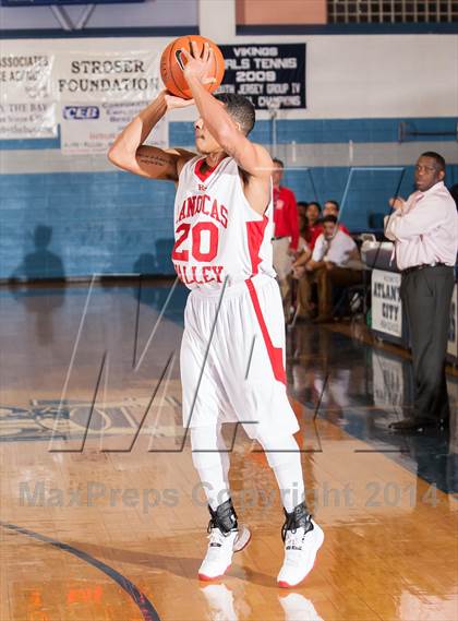 Thumbnail 1 in Sanford vs. Rancocas Valley (Battle by the Bay) photogallery.