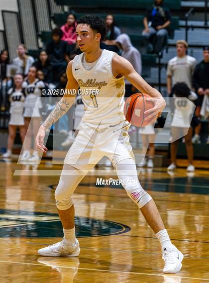 Thumbnail 1 in Westfield vs. South Lakes (VHSL Class 6 Region D Final) photogallery.