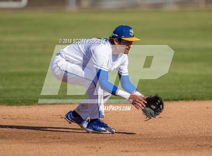 Thumbnail 3 in Mar Vista vs. San Pasqual (Lions Tournament) photogallery.