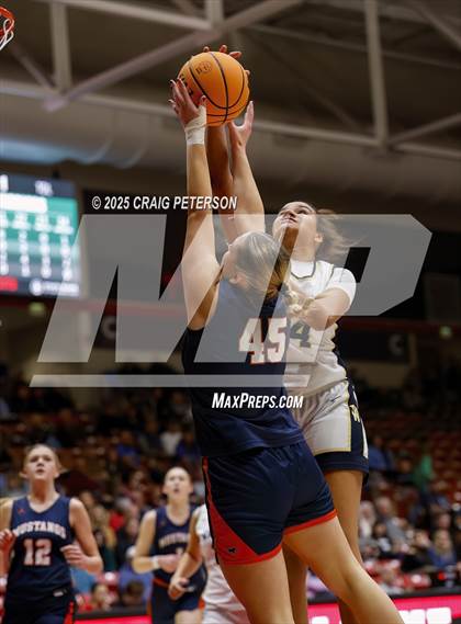 Thumbnail 2 in Snow Canyon vs. Mountain Crest (UHSAA 4A Quarterfinal) photogallery.