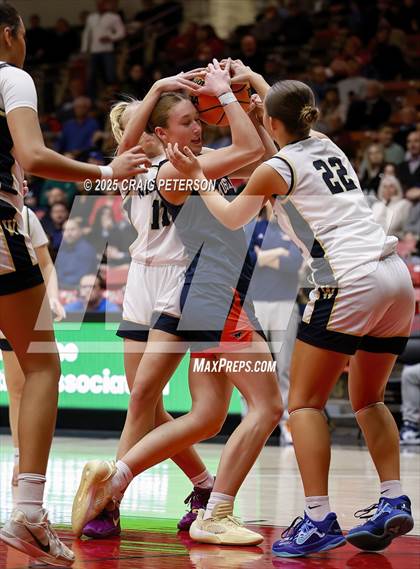Thumbnail 2 in Snow Canyon vs. Mountain Crest (UHSAA 4A Quarterfinal) photogallery.