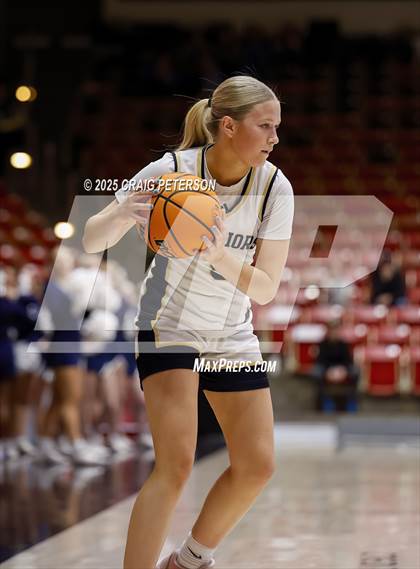 Thumbnail 2 in Snow Canyon vs. Mountain Crest (UHSAA 4A Quarterfinal) photogallery.