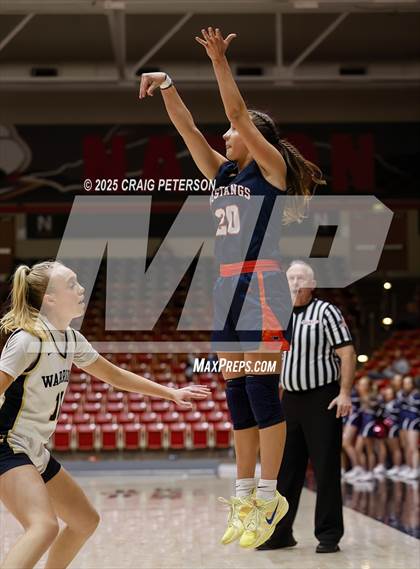 Thumbnail 3 in Snow Canyon vs. Mountain Crest (UHSAA 4A Quarterfinal) photogallery.