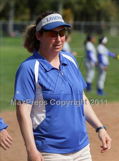 Thumbnail 1 in Westlake vs. Lompoc (Simi Tournament) photogallery.