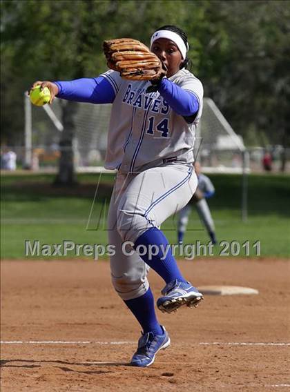 Thumbnail 3 in Westlake vs. Lompoc (Simi Tournament) photogallery.