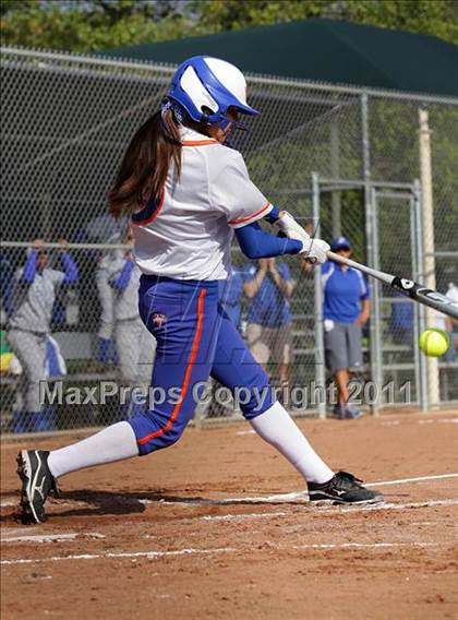 Thumbnail 1 in Westlake vs. Lompoc (Simi Tournament) photogallery.
