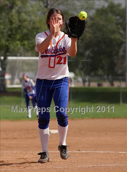 Thumbnail 3 in Westlake vs. Lompoc (Simi Tournament) photogallery.