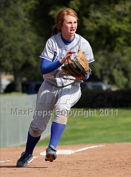 Thumbnail 3 in Westlake vs. Lompoc (Simi Tournament) photogallery.
