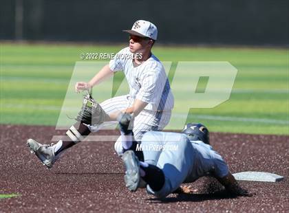 Thumbnail 3 in Loyola vs St Francis photogallery.