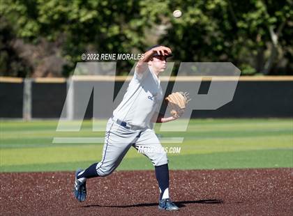 Thumbnail 2 in Loyola vs St Francis photogallery.