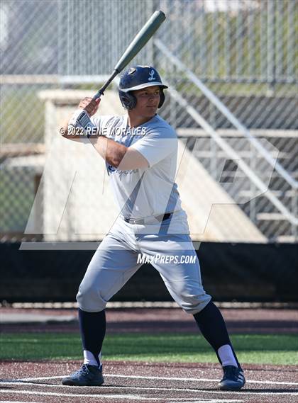Thumbnail 3 in Loyola vs St Francis photogallery.