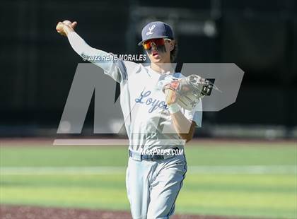 Thumbnail 3 in Loyola vs St Francis photogallery.