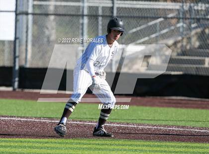 Thumbnail 1 in Loyola vs St Francis photogallery.