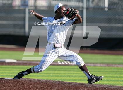 Thumbnail 3 in Loyola vs St Francis photogallery.