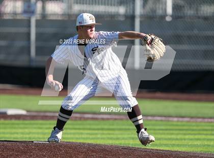 Thumbnail 3 in Loyola vs St Francis photogallery.