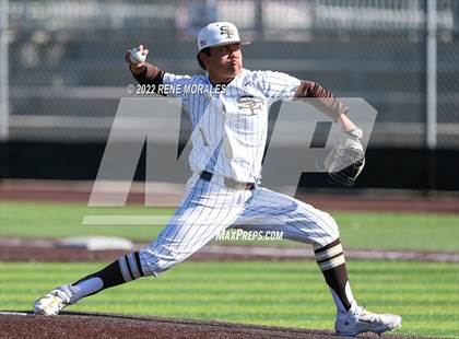 Thumbnail 2 in Loyola vs St Francis photogallery.