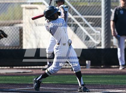 Thumbnail 2 in Loyola vs St Francis photogallery.