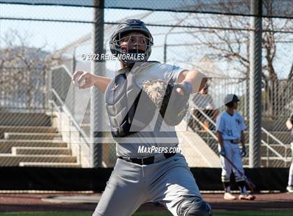 Thumbnail 2 in Loyola vs St Francis photogallery.