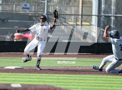 Thumbnail 1 in Loyola vs St Francis photogallery.